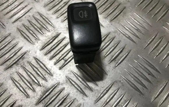 Fog light switch