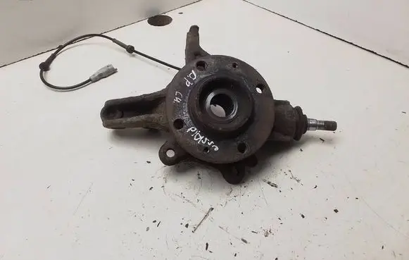 Citroen C4 Grand Picasso Front wheel hub spindle knuckle