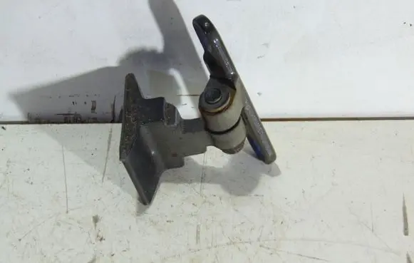 BMW 5 F10 F11 Front door upper hinge 7185617