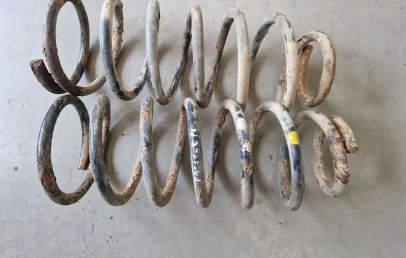Nissan Patrol Y61 Front coil spring 