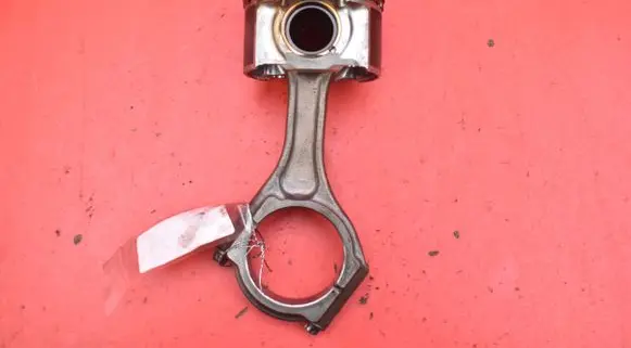 Subaru Legacy Piston 