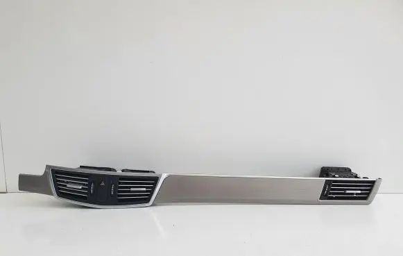Mercedes-Benz E W212 Dash center air vent grill A2128302554