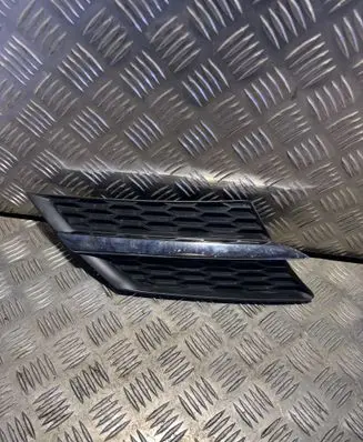 Toyota RAV 4 (XA40) Front bumper upper radiator grill 5310542010 5310542020
