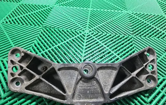 BMW 7 E65 E66 Gearbox mounting bracket AC46000 6759680 0102232