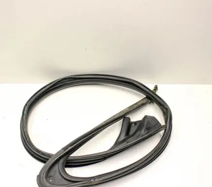 Jaguar XK - XKR Front door rubber seal C2P21688