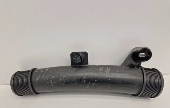 Renault Kadjar Intercooler hose/pipe 310000122202 PA66GF35