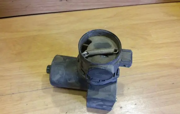 Seat Toledo I (1L) Central locking vacuum pump 