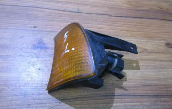 BMW 5 E34 Front indicator light 155243