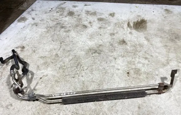 Volvo V70 Power steering radiator 