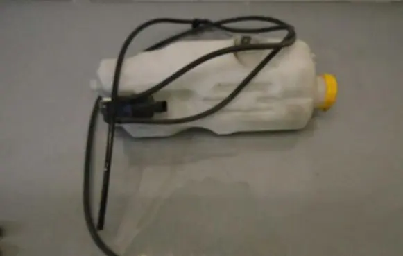 Smart ForFour II W453 Windshield washer fluid reservoir/tank