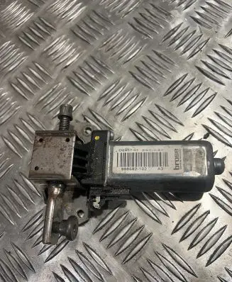 Volvo XC90 Seat adjustment motor 988582102 960892 5387A1927