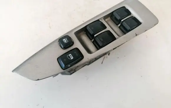 Toyota Corolla Verso E121 Electric window control switch 4918410113
