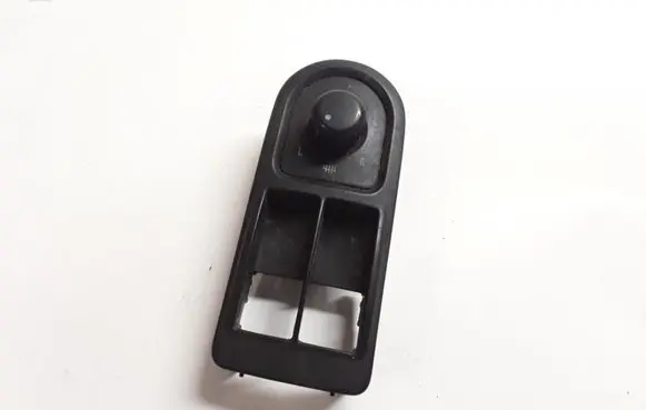 Volkswagen Transporter - Caravelle T5 Wing mirror switch 7H5959539H