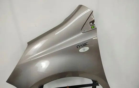 Nissan Note (E11) Fender