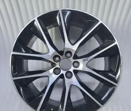 Volvo V90 Cross Country R20 alloy rim 