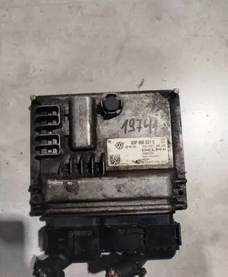 Volkswagen Polo V 6R Engine control unit/module ECU 03P906021C