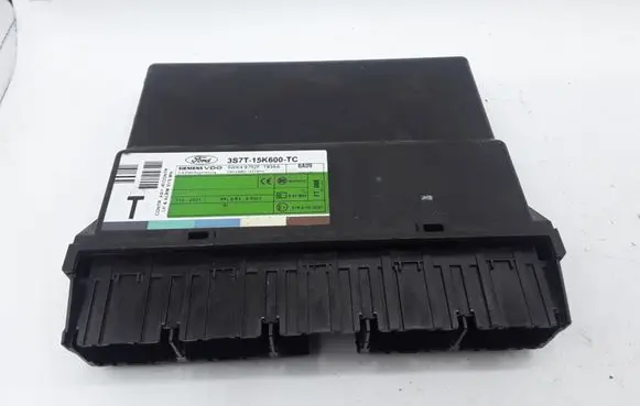 Ford Mondeo Mk III Comfort/convenience module 3S7T15K600TC 5WK48752F T83SA