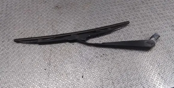 Chrysler Pacifica Rear wiper blade arm