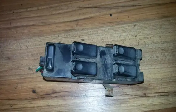 Mazda 626 Electric window control switch hg3066350