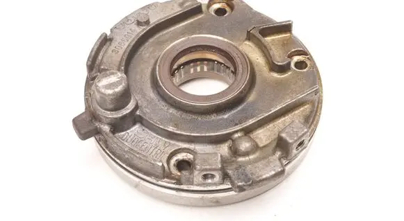 Volvo C30 Oil pump 3065014