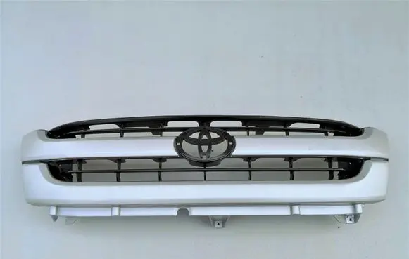 Toyota Hilux (N140, N150, N160, N170) Front bumper upper radiator grill 1418455992