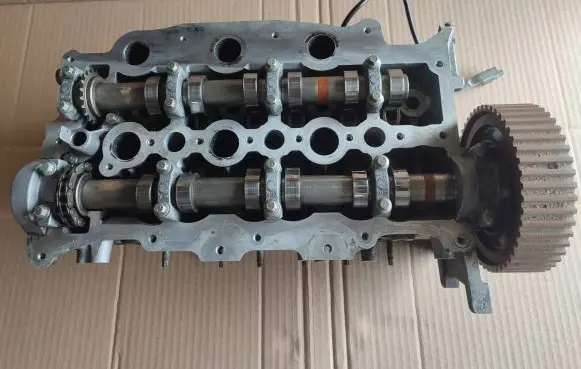 Citroen C5 Engine head 