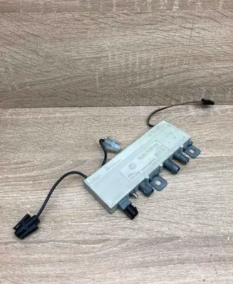 BMW 5 E39 Aerial antenna amplifier 8378090 DIV658