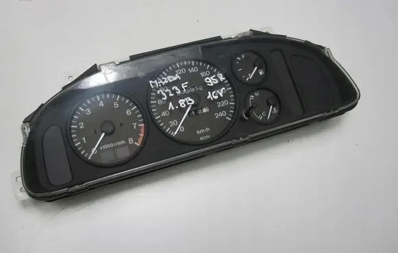 Mazda 323 F Speedometer (instrument cluster) 769914991
