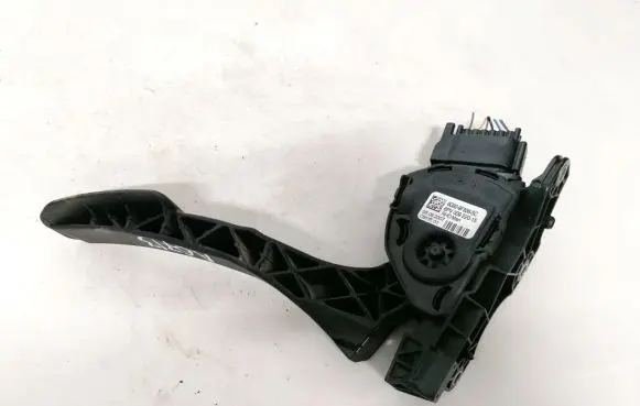 Ford Mondeo MK IV Accelerator throttle pedal 6g929f836sc 6g92-9f836-sc