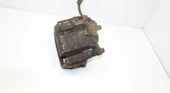 Honda CR-V Front brake caliper