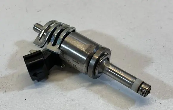 Lexus RX 450H Fuel injector 2325031120