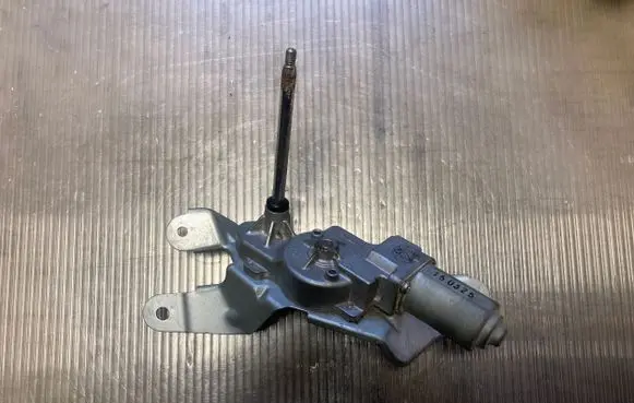 Mazda 2 Rear window wiper motor 150325