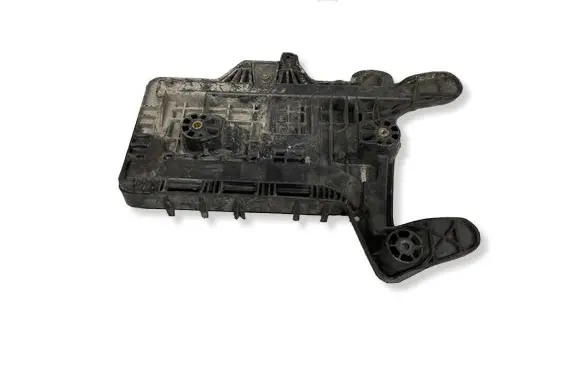 Volkswagen PASSAT B6 Battery box tray 1K0915333C