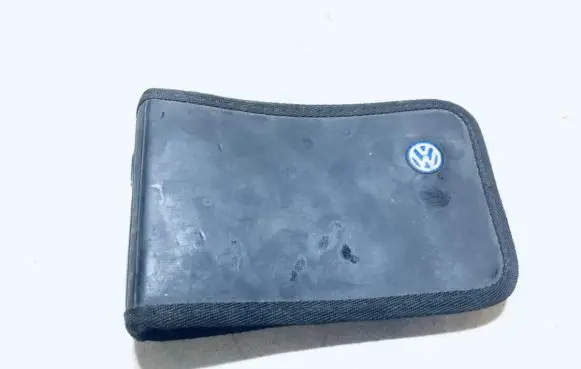 Volkswagen Golf IV Owners service history hand book 