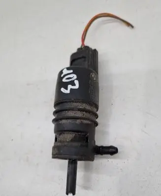 BMW 5 GT F07 Windscreen/windshield washer pump 6934160 3240479 13264011