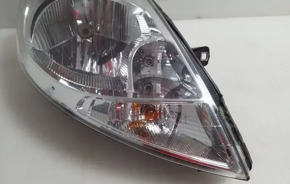 Opel Vivaro Headlight/headlamp 93859834