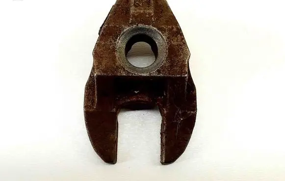 Citroen C4 II Picasso Fuel Injector clamp holder