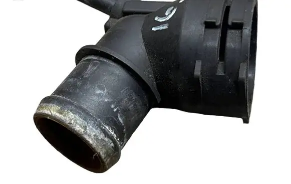 Volkswagen PASSAT CC Engine coolant pipe/hose 3C0122291D