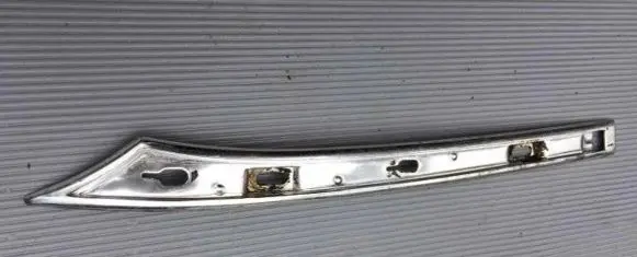 Mercedes-Benz W123 Side skirt rear trim 