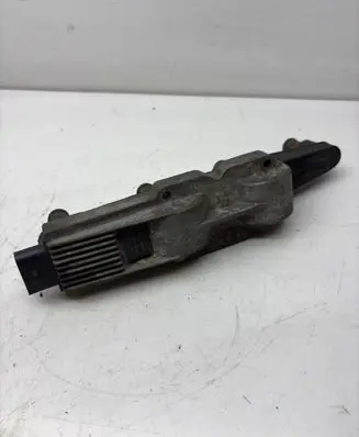 Skoda Fabia Mk1 (6Y) High voltage ignition coil 047905104A