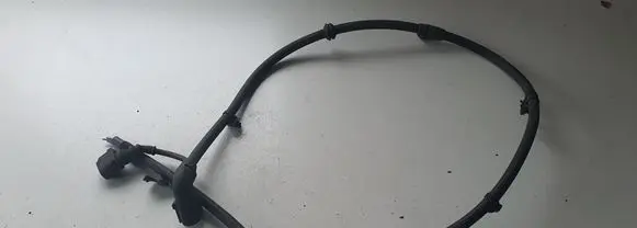Volkswagen Golf VII Front ABS sensor wiring 
