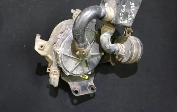 Opel Omega B1 Secondary air pump 