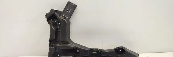 Rear bumper mounting bracket