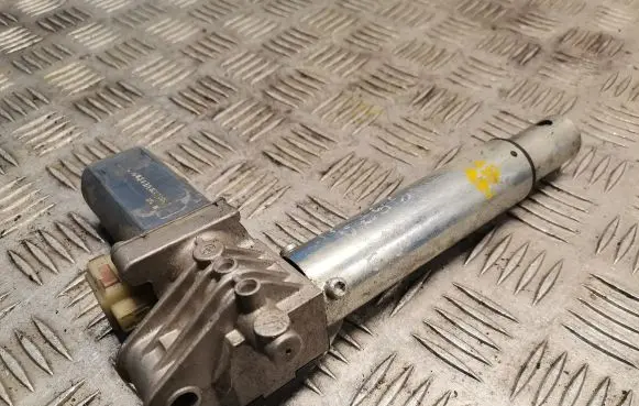 BMW 5 E60 E61 Seat adjustment motor 8321087