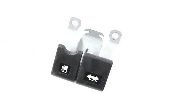 Nissan Qashqai Engine bonnet (hood) release handle 