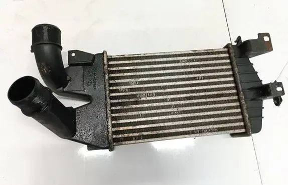 Opel Zafira B Intercooler radiator