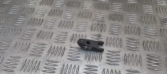 KIA Sportage Fuel Injector clamp holder 