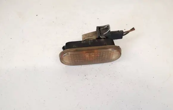 Volkswagen Golf III Front fender indicator light 3a0949117b