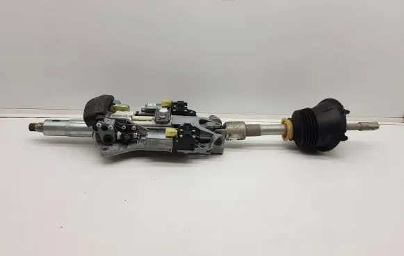 Steering wheel axle set