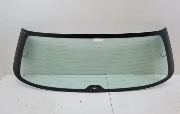 Volkswagen PASSAT B6 Rear windscreen/windshield window 43R00137